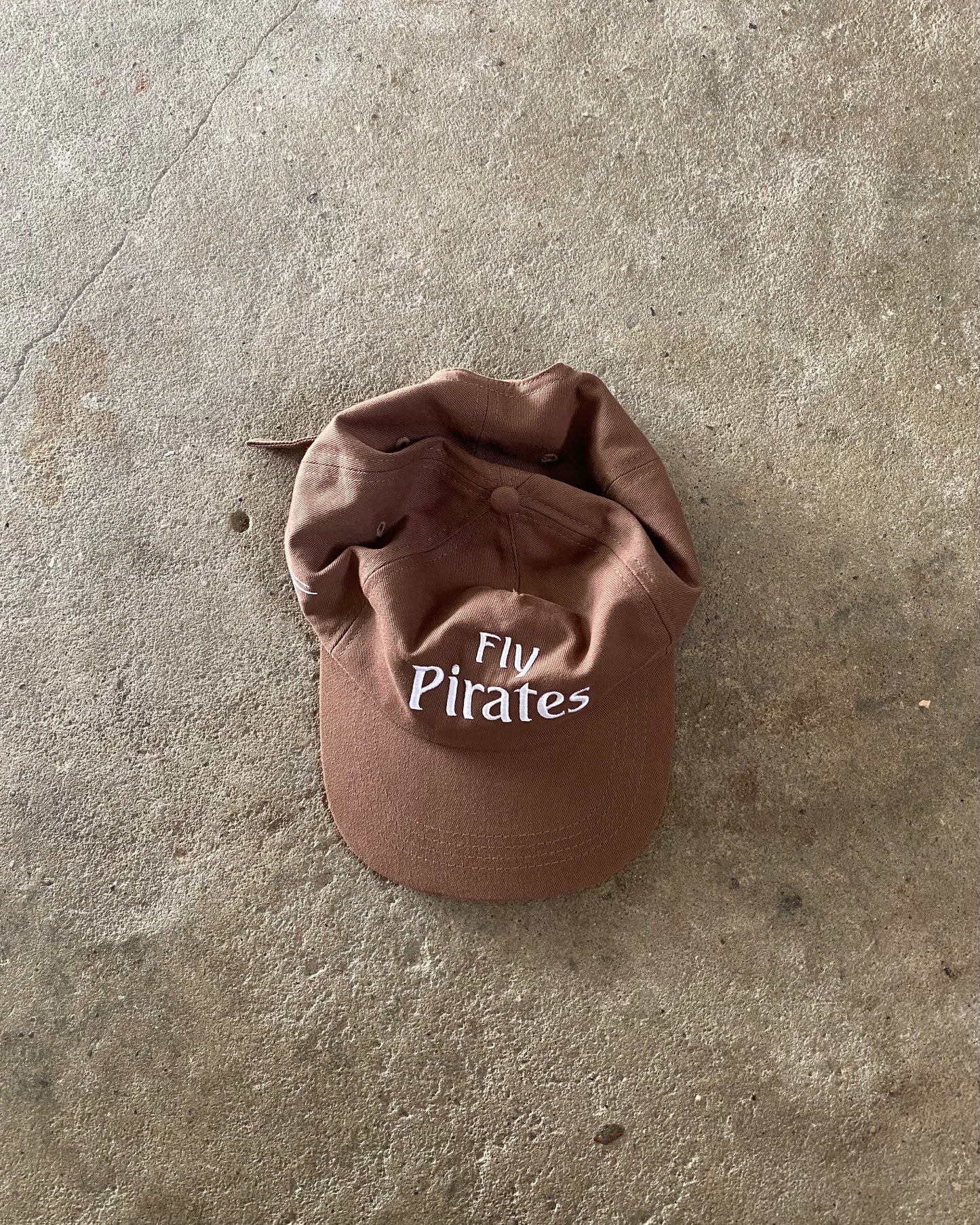 pirates cap — brown