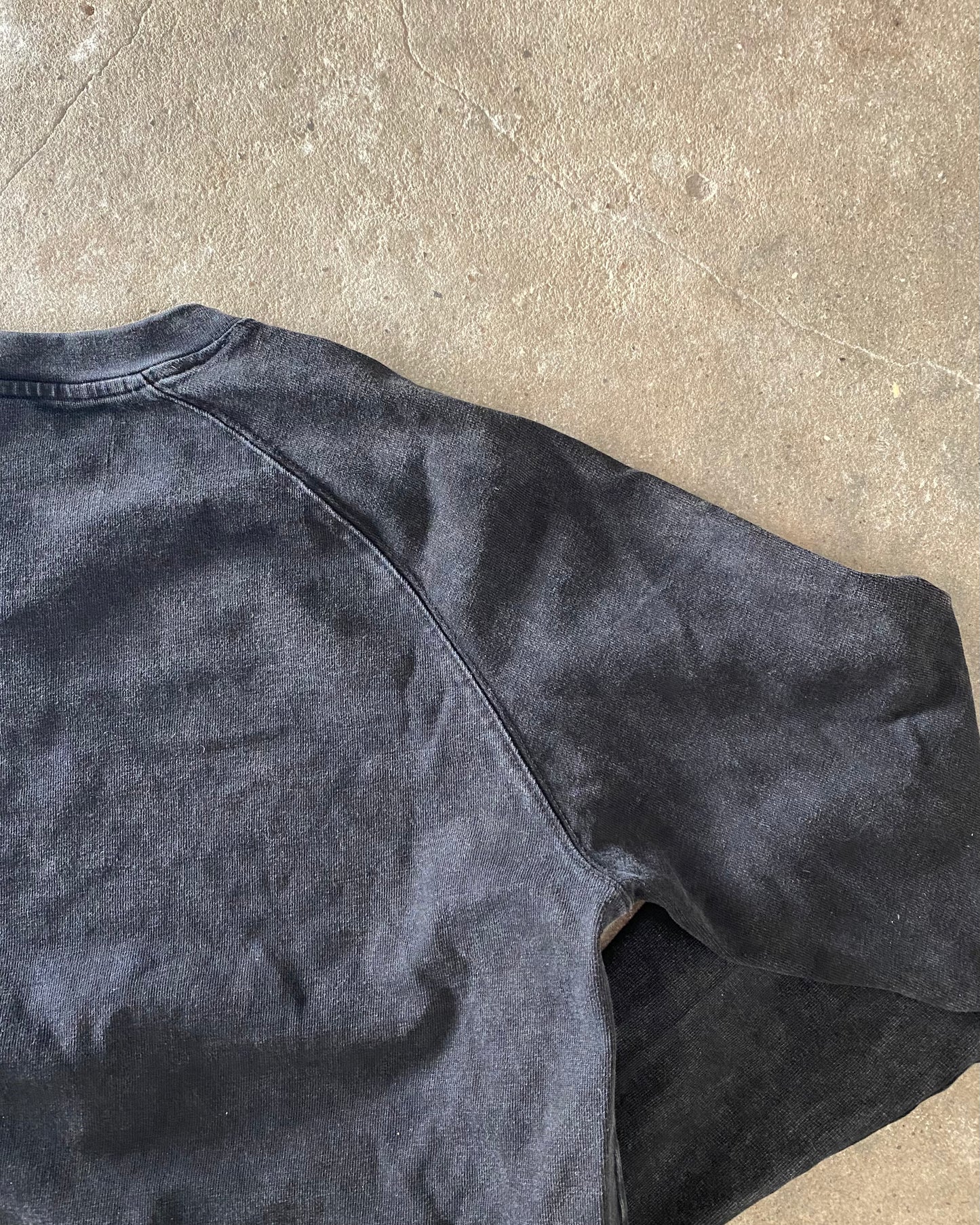uniform t-shirt (longsleeve) — washed black